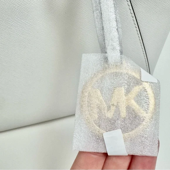 NWT Michael Kors Shoulder Bag Jet Set Large Saffiano Leather Optic White w Gold - Picture 6 of 9